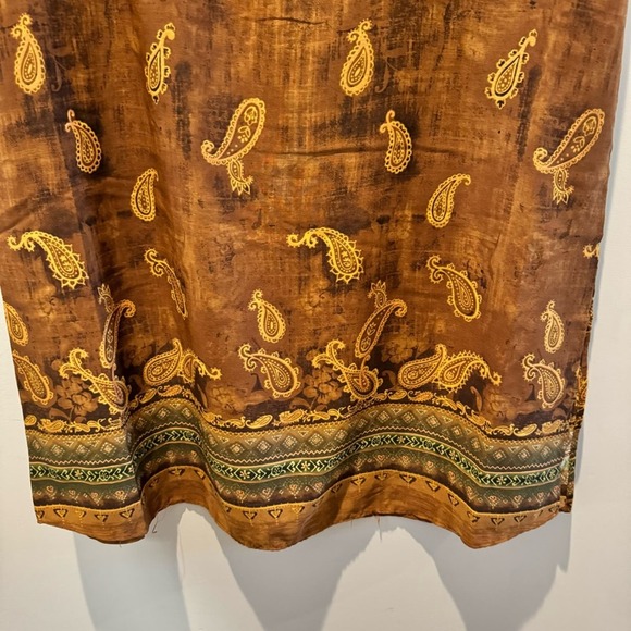 Trendy Woman Brown Paisley Maxi Dress | Size 2X - Picture 4 of 10